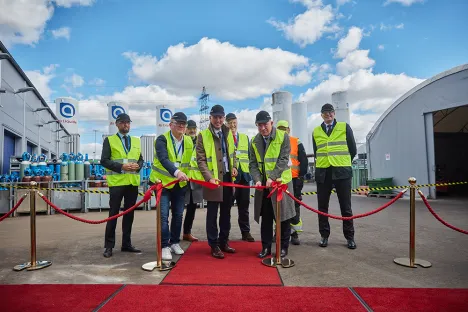 Air Liquide Västerås plant inauguration_Cutting the ribbon